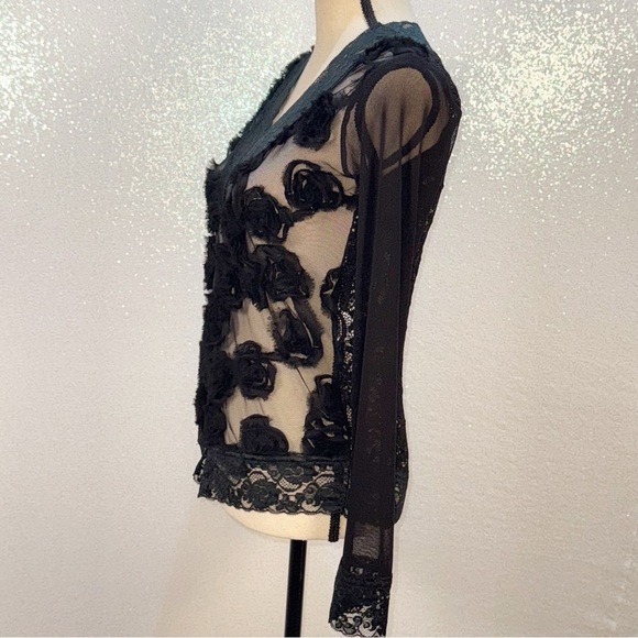 French Laundry by Neto Sheer Black Lace Top with 3D Floral Embellishments - Picture 4 of 16
